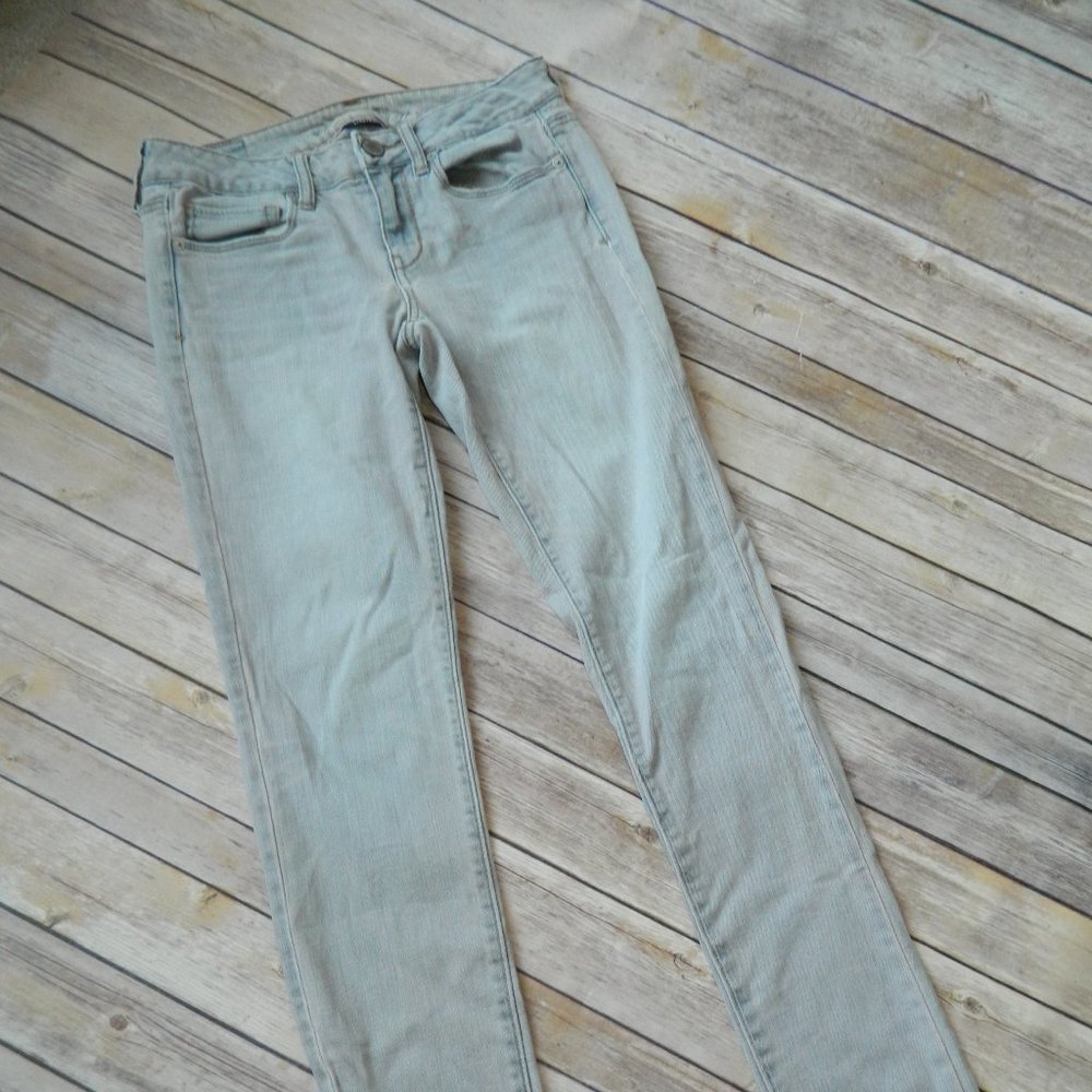 American Eagle Outfitter Pink Wash Skinny Sz 4